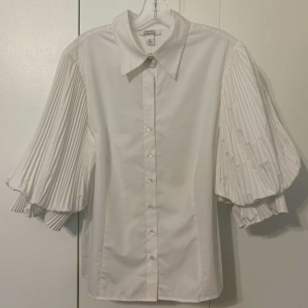 NWT white button down puff sleeve shirt Dressbarn